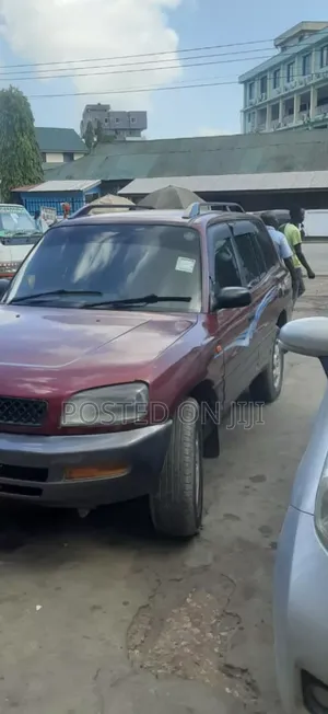 Toyota RAV4 2004 Red