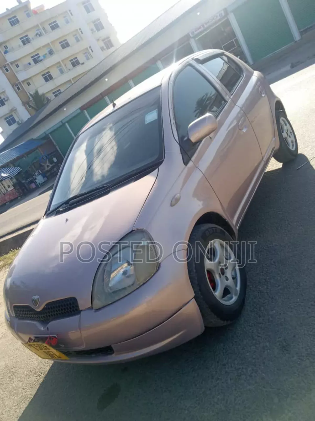 Toyota Vitz 2002 Pink