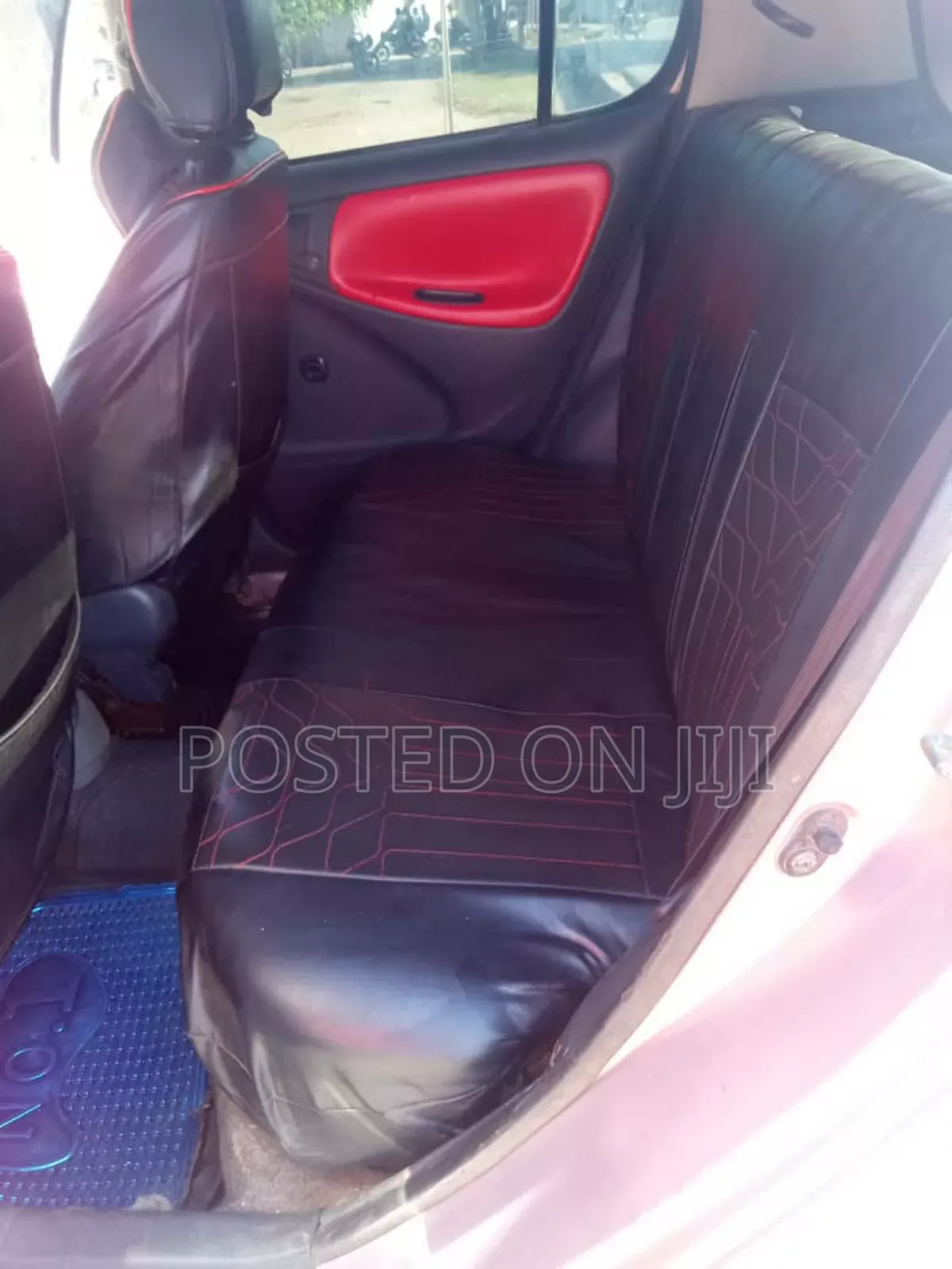 Toyota Vitz 2002 Pink