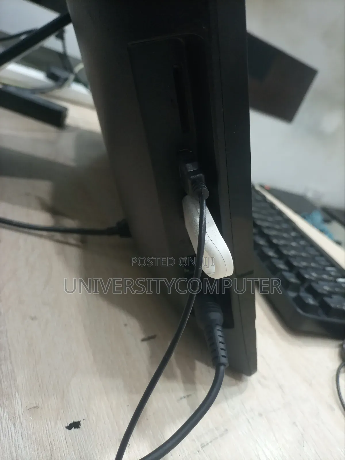 Desktop Computer 4GB AMD HDD 1T