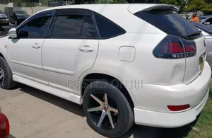 Toyota Harrier 2007 White