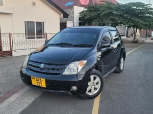 Toyota IST 2005 Blue
