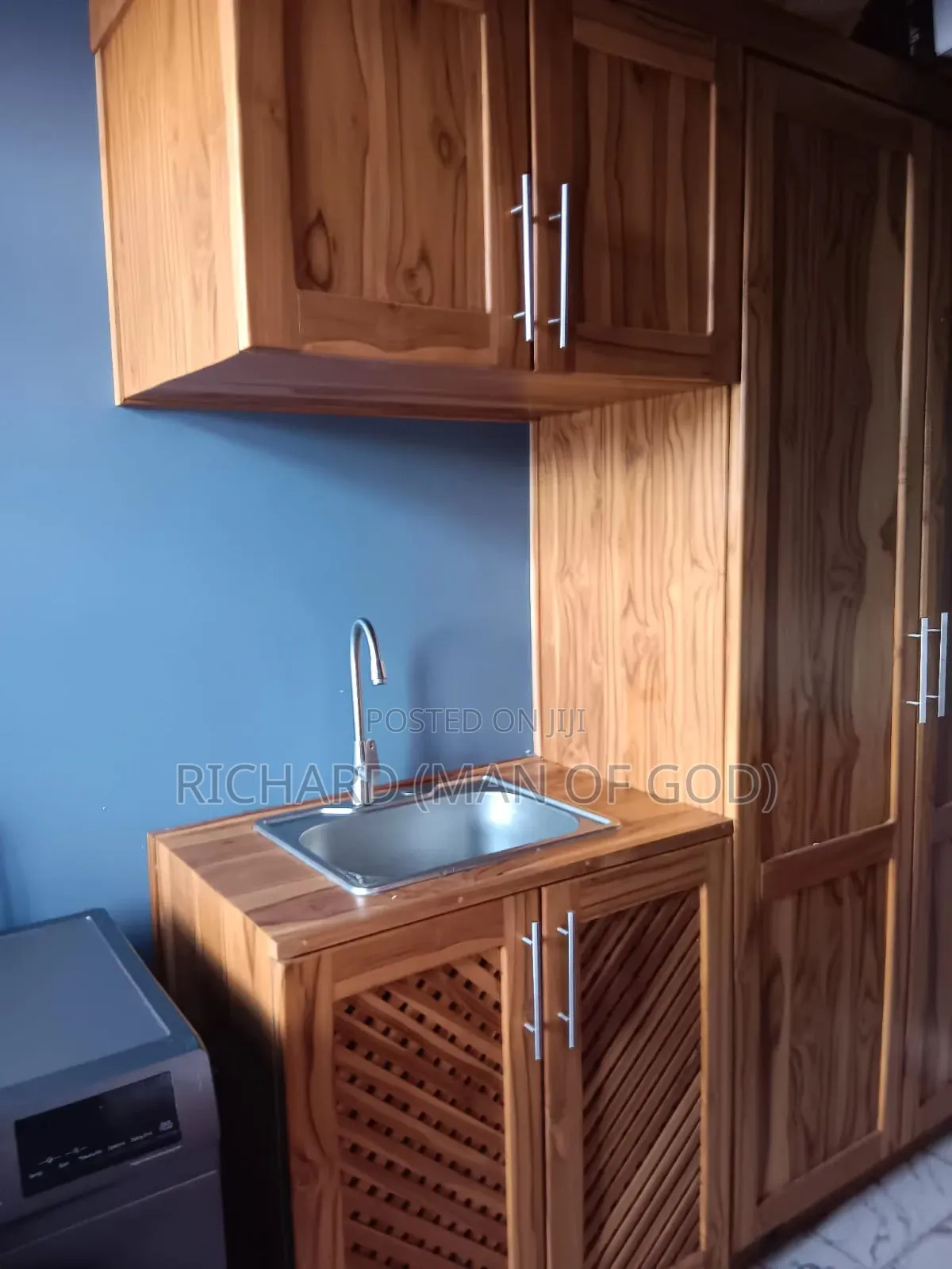 Furnished 2bdrm House in Central Business Area for rent
