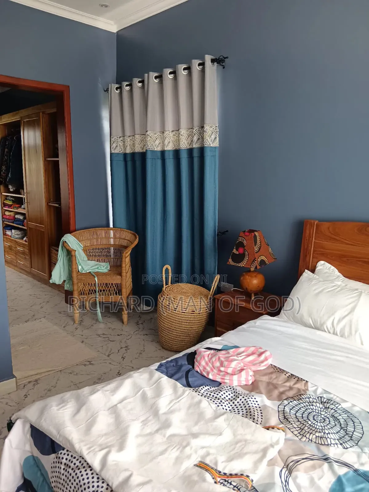 Furnished 2bdrm House in Central Business Area for rent
