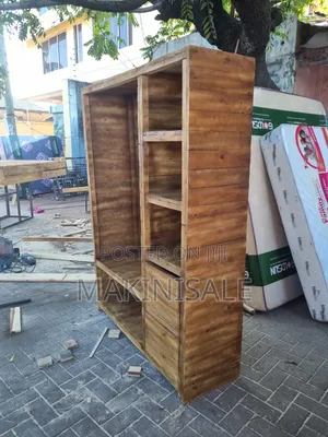 Kabati Zuri Sana