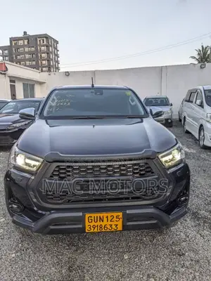 Toyota Hilux 2022 Blue