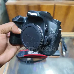 Canon Eos 70d Digital SLR Camera (Body Only)