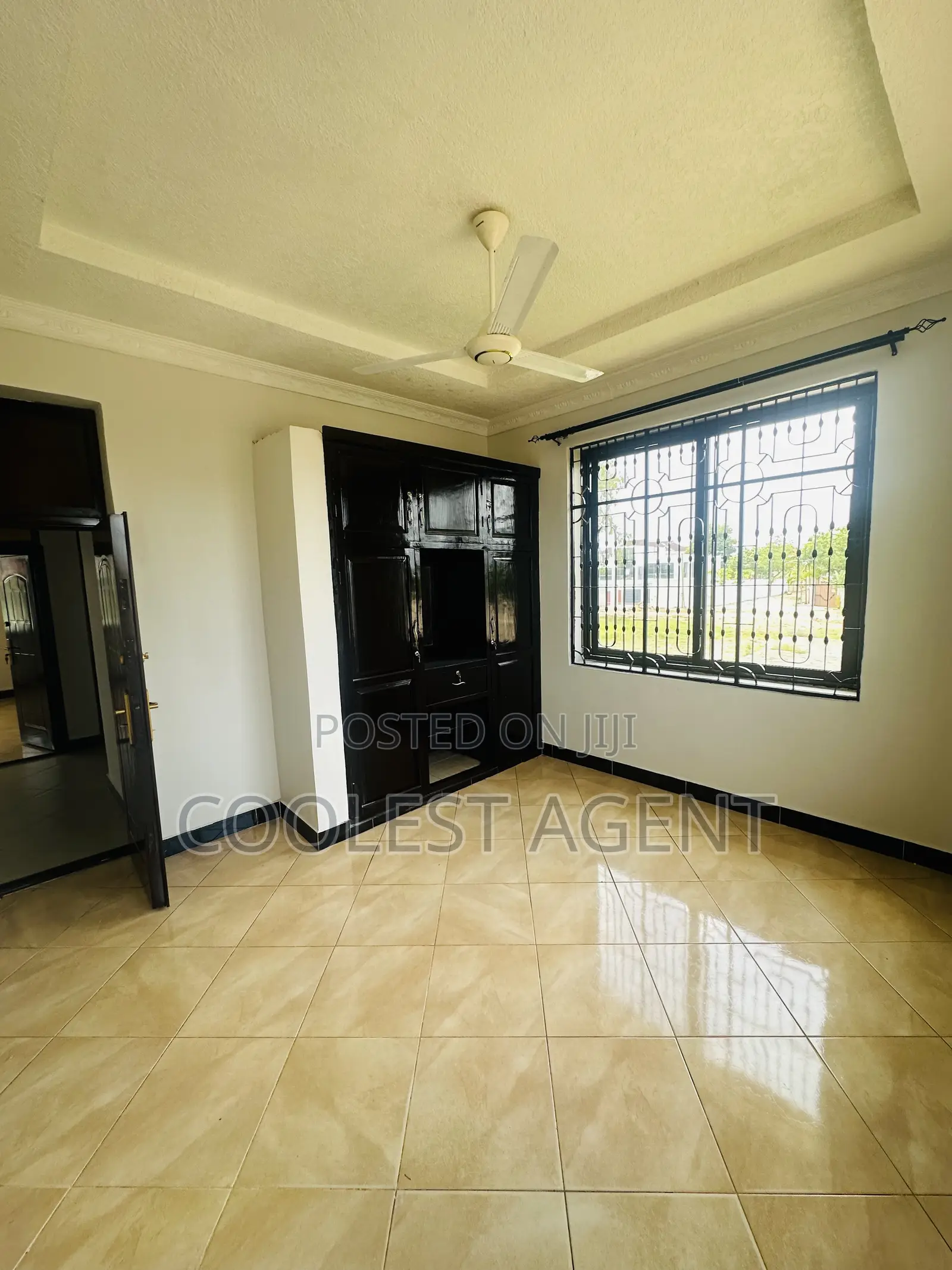 4bdrm Bungalow in Mbezibeach, Kinondoni for rent