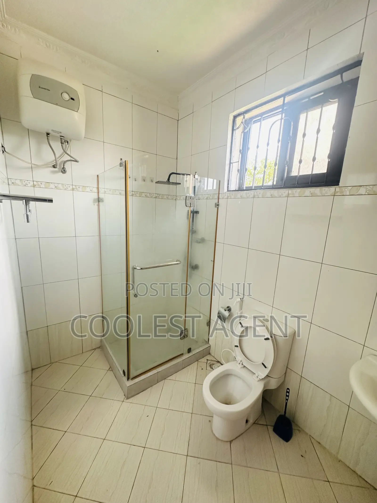 4bdrm Bungalow in Mbezibeach, Kinondoni for rent