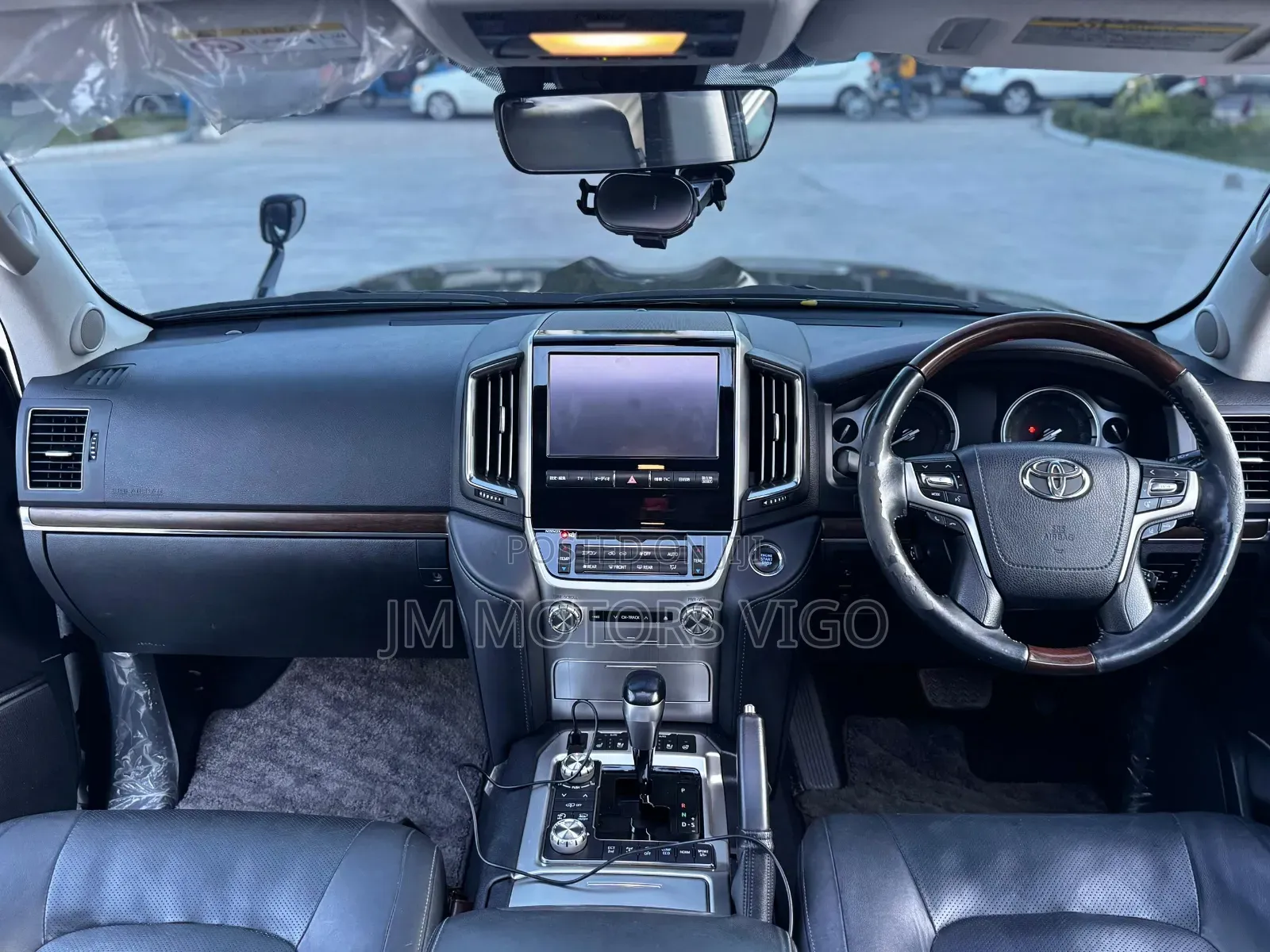 Toyota Land Cruiser 4.6 V8 ZX 2017 Black
