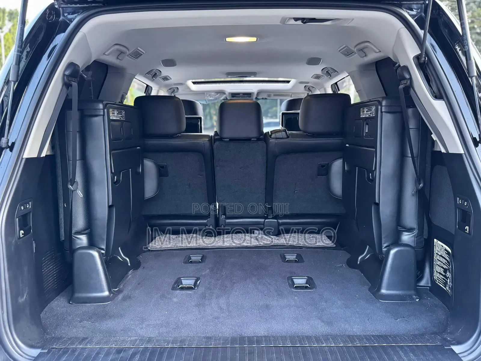 Toyota Land Cruiser 4.6 V8 ZX 2017 Black