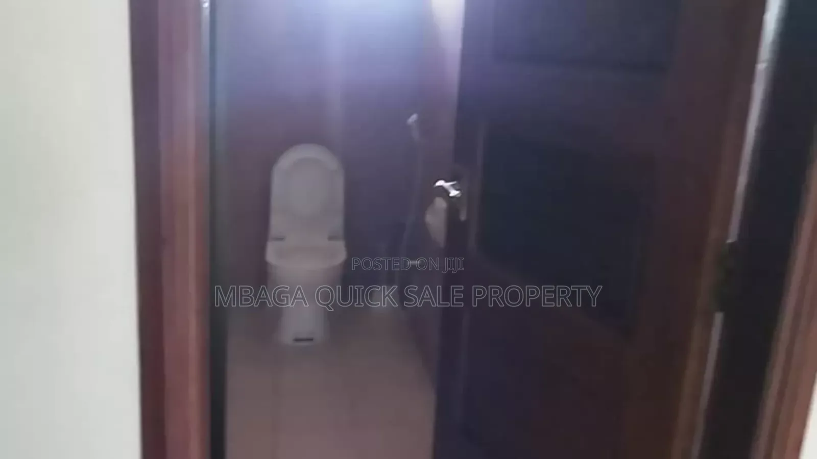 9bdrm House in Mikocheni for sale
