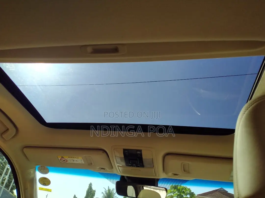 Toyota Land Cruiser Prado 2022 White