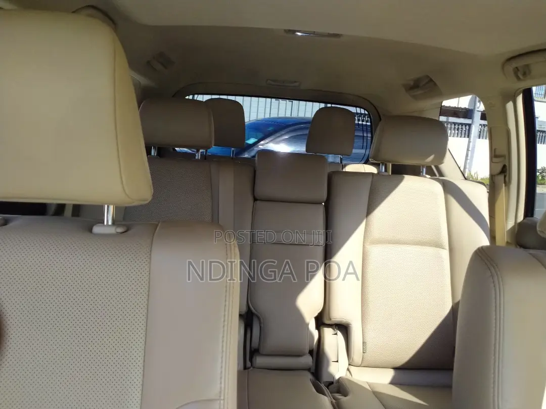 Toyota Land Cruiser Prado 2022 White