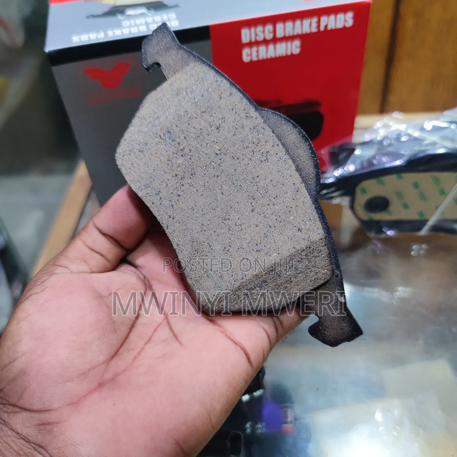Front Ceramic Disc Brake Pads D840 for Audi Volkswagen