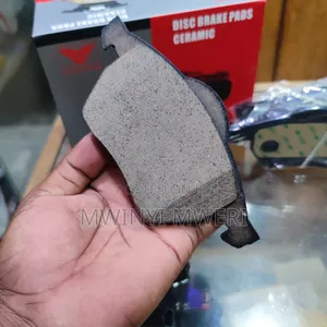 Front Ceramic Disc Brake Pads D840 for Audi Volkswagen