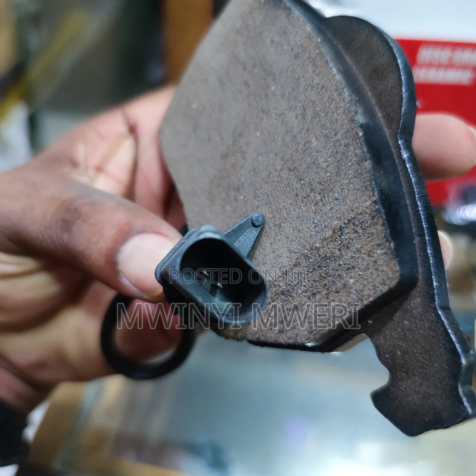 Front Ceramic Disc Brake Pads D840 for Audi Volkswagen