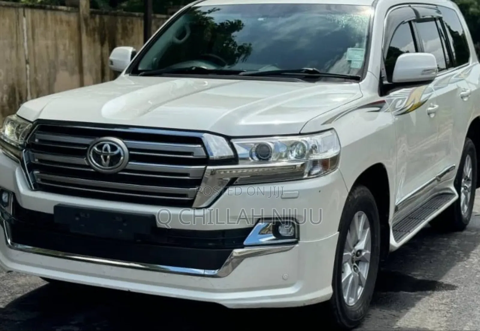 Toyota Land Cruiser 2017 White