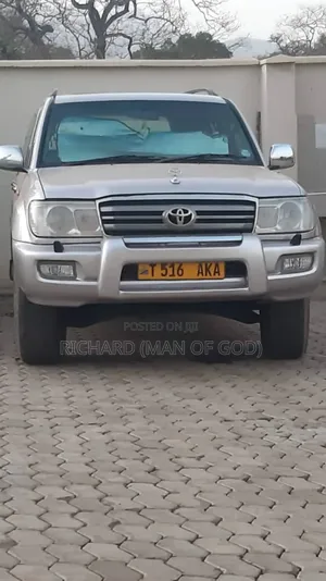 Toyota Land Cruiser 90 1997 Silver