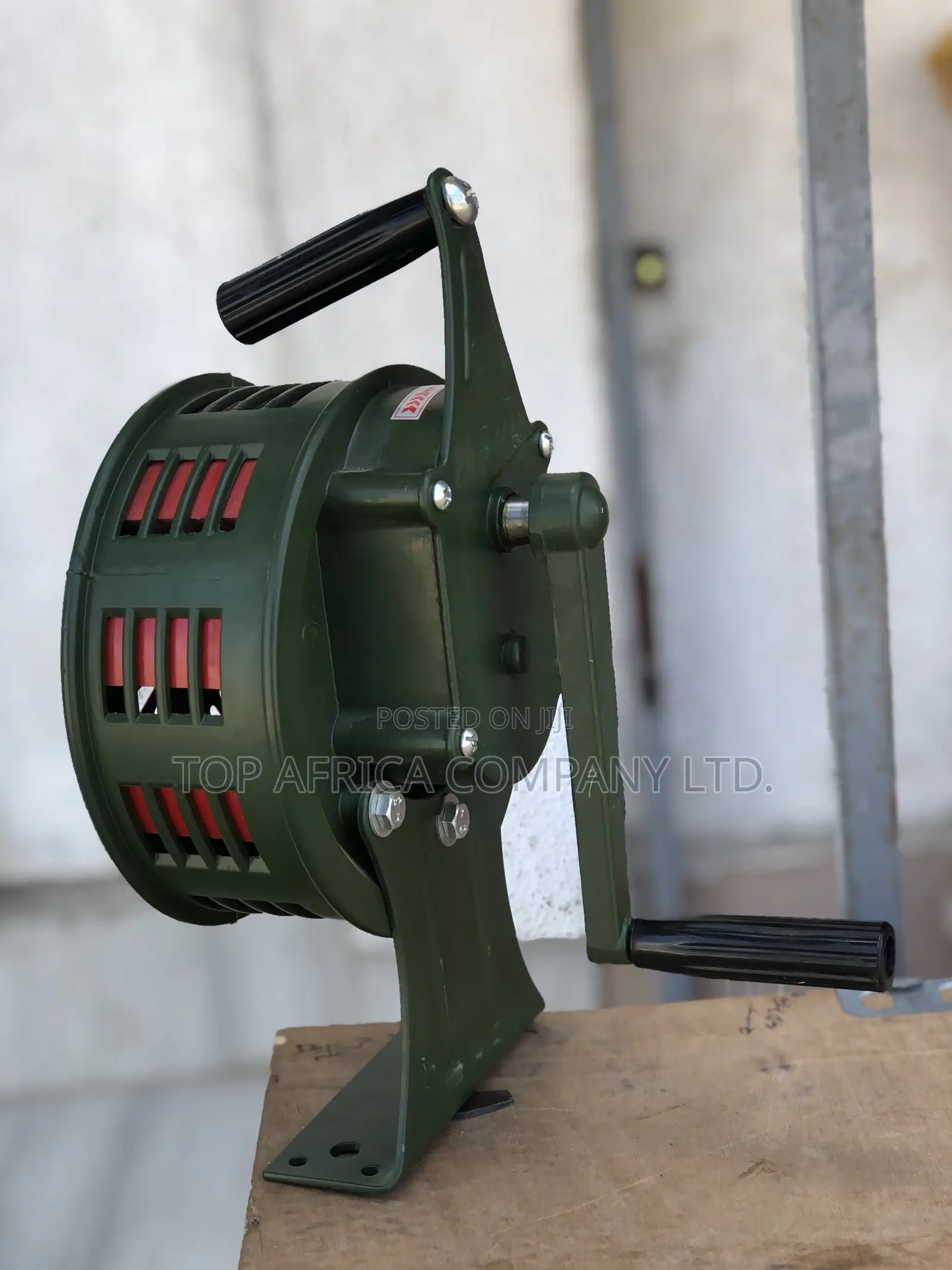 Hand Crank Siren 125db
