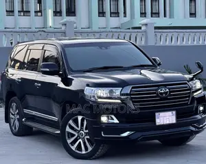 Toyota Land Cruiser 4.6 V8 ZX 2017 Black