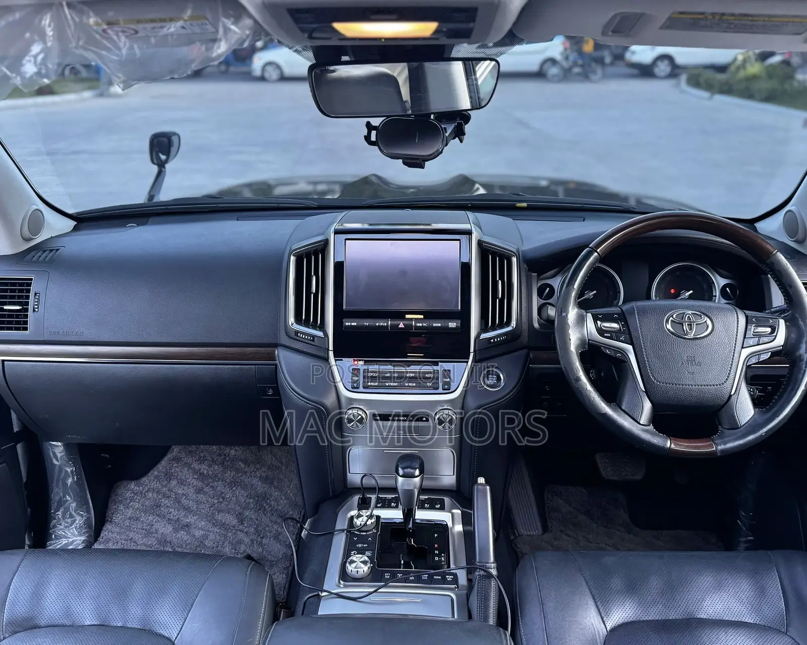 Toyota Land Cruiser 4.6 V8 ZX 2017 Black