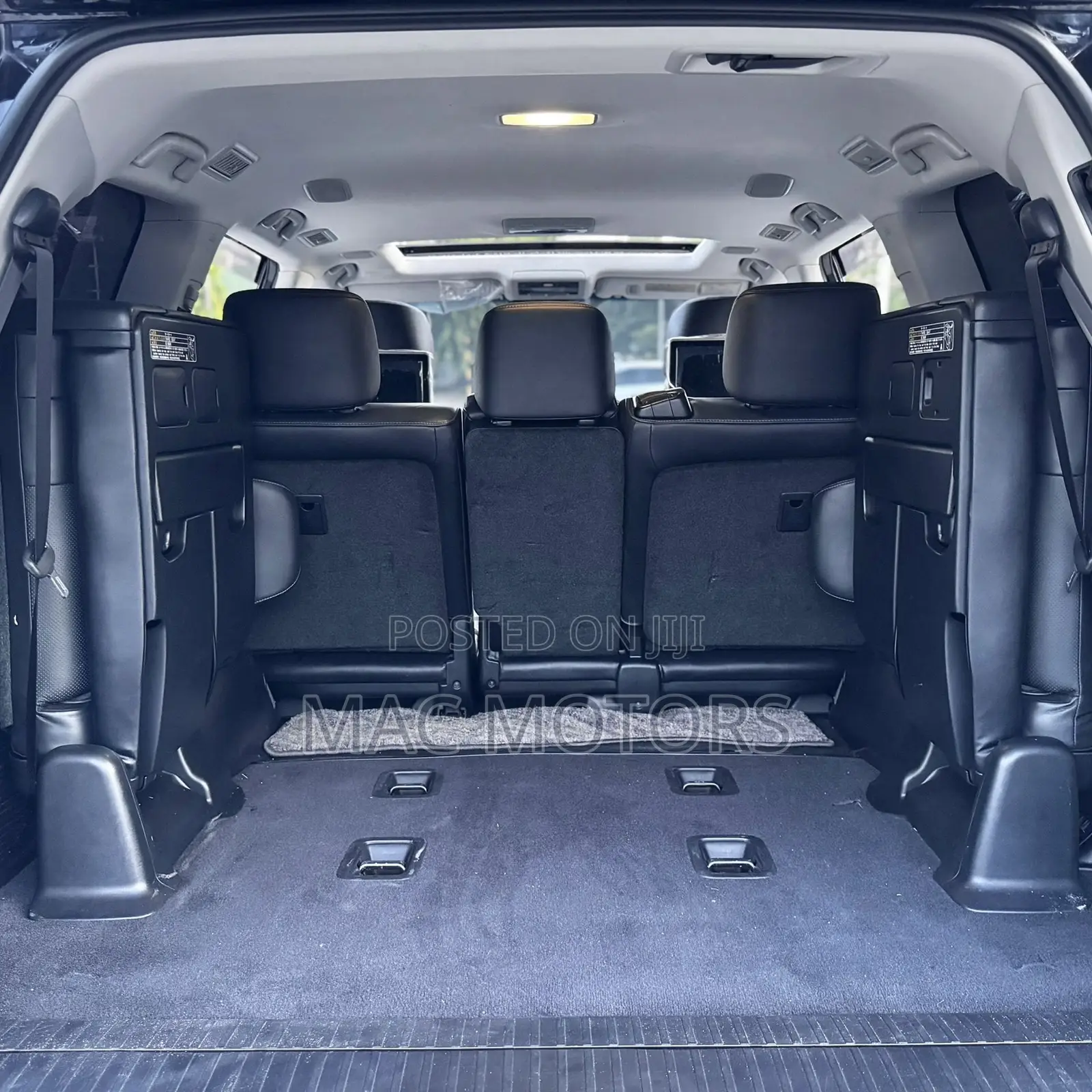 Toyota Land Cruiser 4.6 V8 ZX 2017 Black