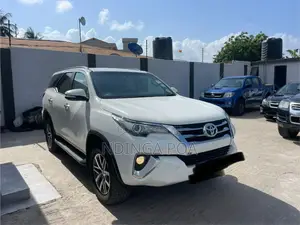 Toyota Fortuner 2.8 D RWD 2017 White