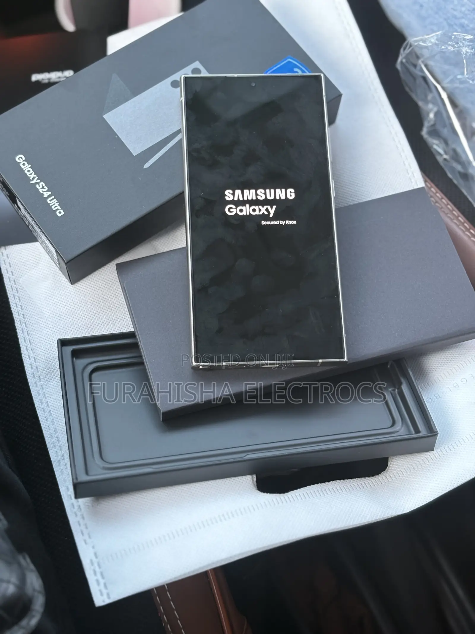 New Samsung Galaxy S24 Ultra 256 GB Gold