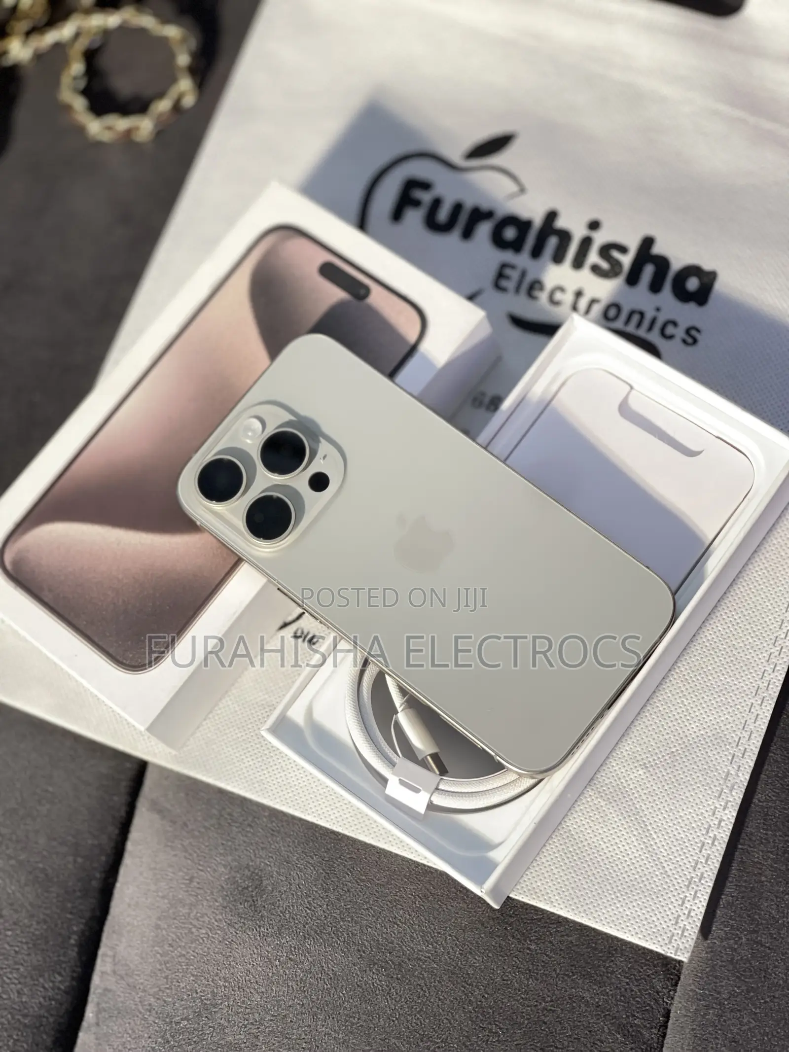 New Apple iPhone 15 Pro 256 GB Silver