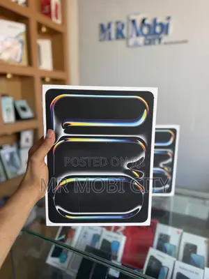 New Apple iPad Pro 13 (2024) 256 GB Black