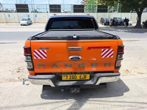 Photo - Ford Ranger Wildtrak 2018 Orange