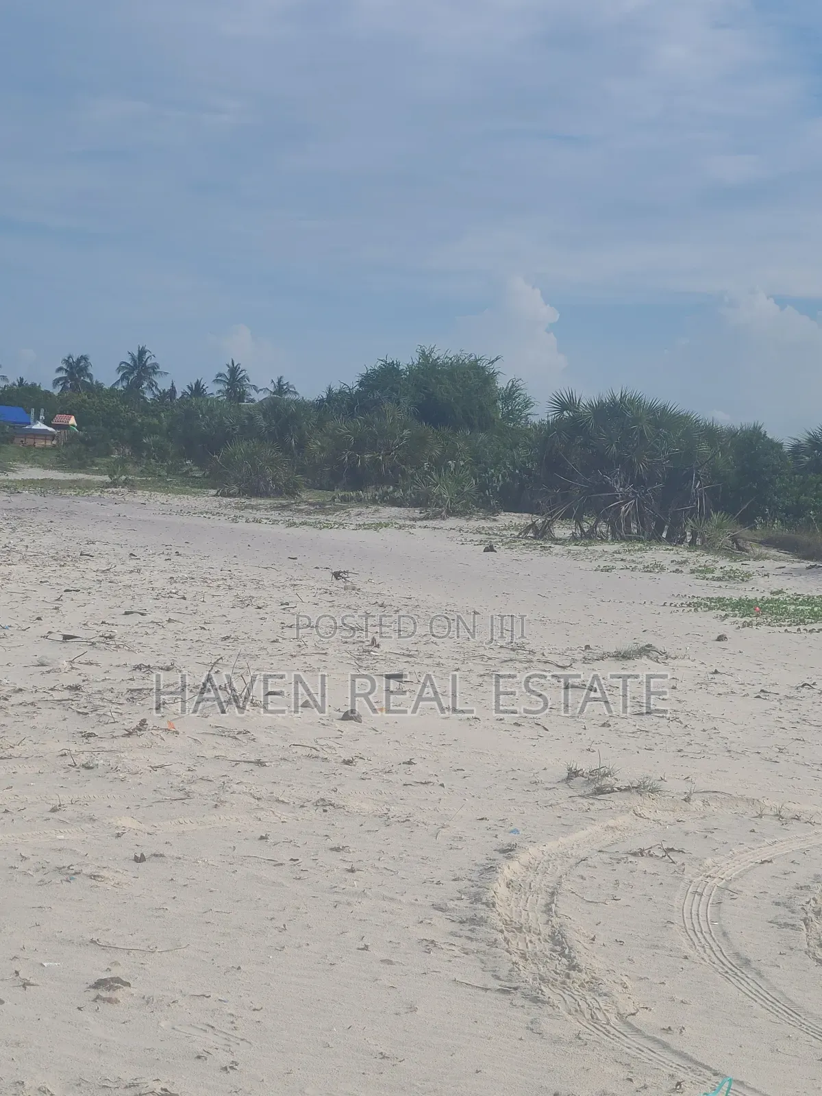 27 Acres Beach Front for Sale at Ununio