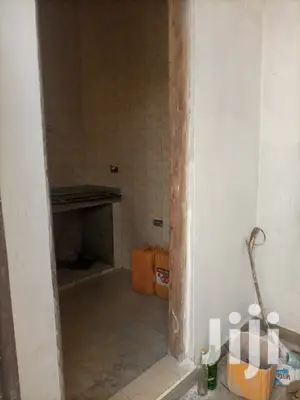Master And Kitchen