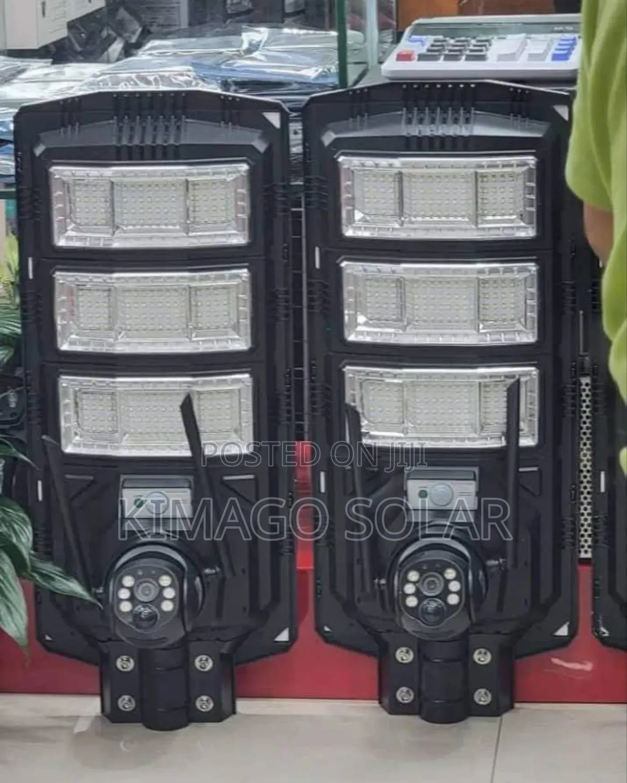 450w Solar Street Light With Built-in Security Camera