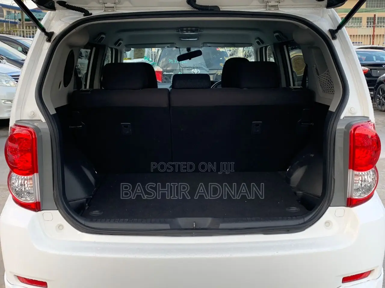 Toyota Corolla Rumion Hatchback 1.5 FWD 2008 White