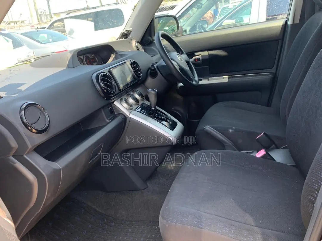 Toyota Corolla Rumion Hatchback 1.5 FWD 2008 Burgundy