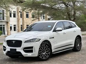Jaguar F-Pace 20d Premium 2017 White