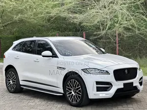 Jaguar F-Pace 20d Premium 2017 White