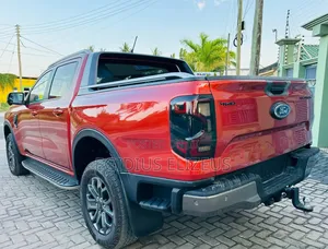 New Ford Ranger Wildtrak 2023 Red