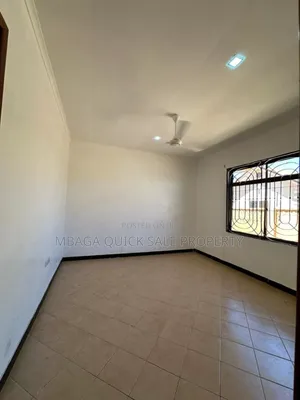 4bdrm House in Ununio Beach, Bunju for rent
