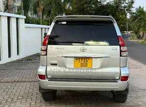 Toyota Land Cruiser Prado 2005 Silver