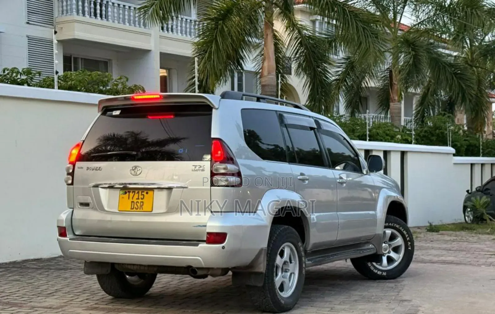 Toyota Land Cruiser Prado 2005 Silver