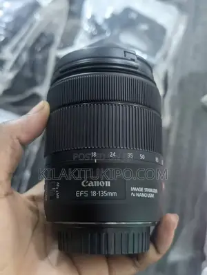 CANON Lens Efs 18-135mm