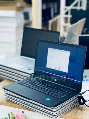 Laptop HP 14S 8GB Intel SSD 256GB