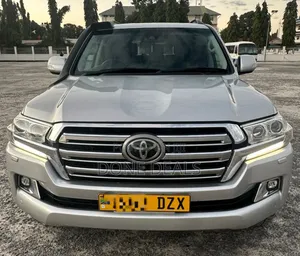 Toyota Land Cruiser 2017 Silver