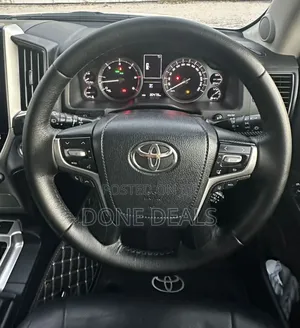 Toyota Land Cruiser 2017 Silver