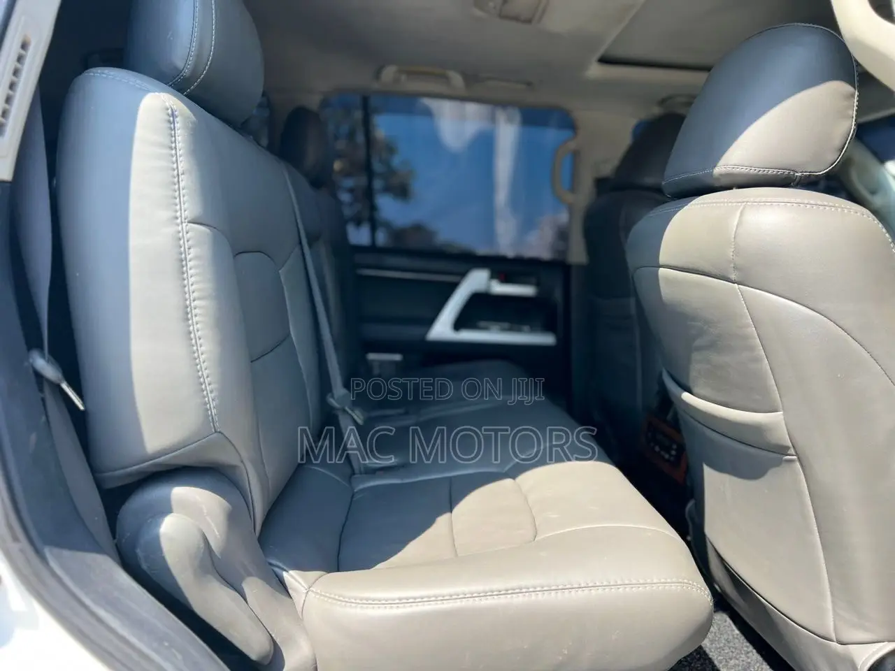 Toyota Land Cruiser 4.5 V8 VXR 2012 White