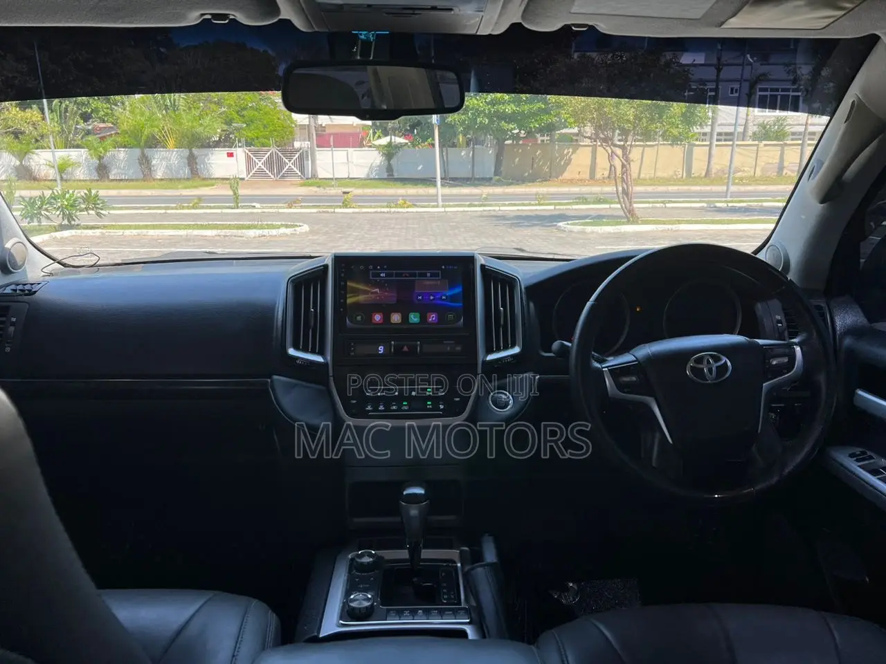 Toyota Land Cruiser 4.5 V8 VXR 2012 White