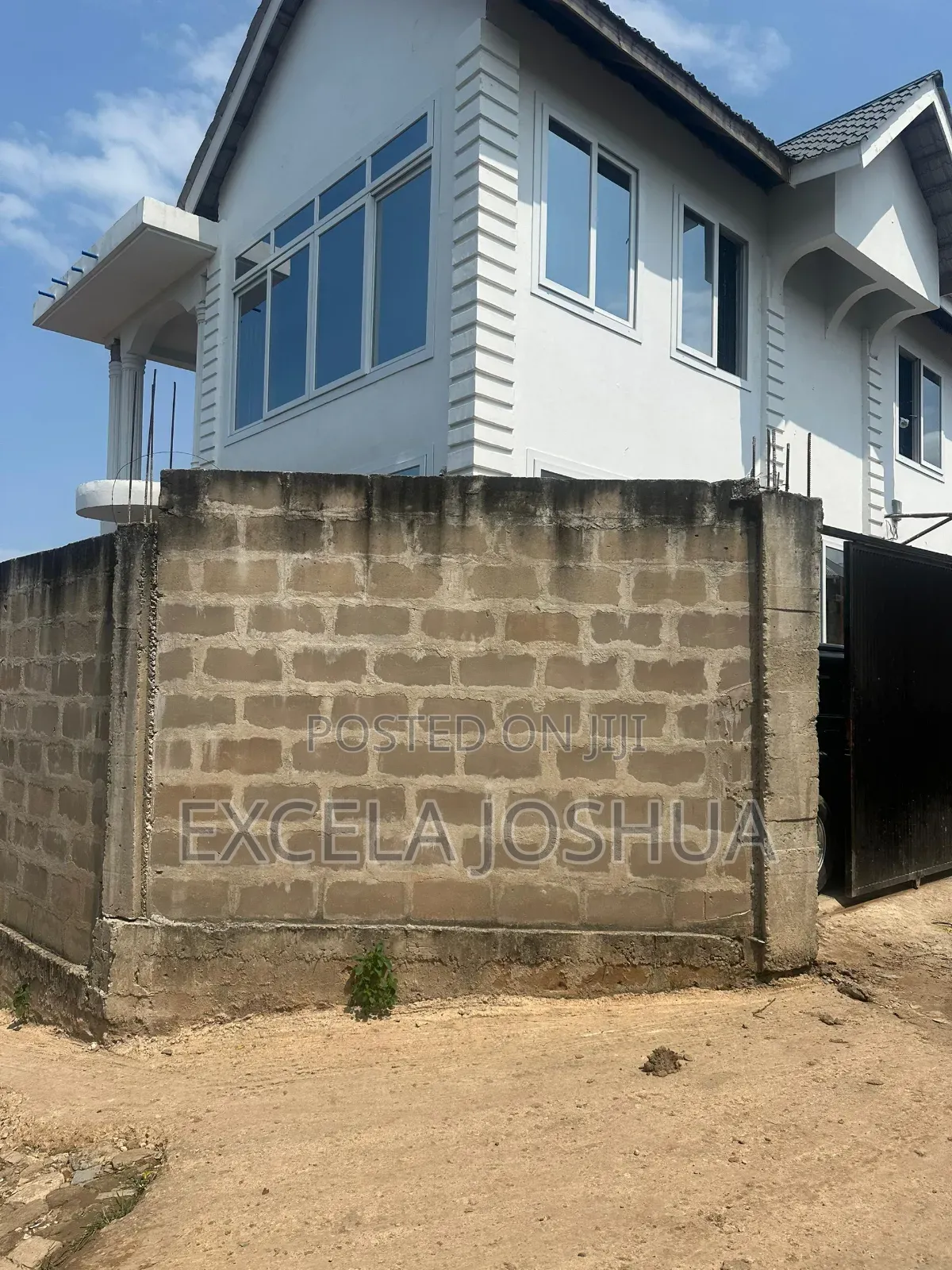 3bdrm Apartment in Makongo Juu, Kinondoni for sale